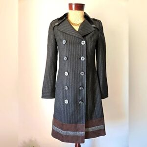 VIOLA Per Donna Black and Brown Pinstripe Midi Dress Coat. Size 36/ Small